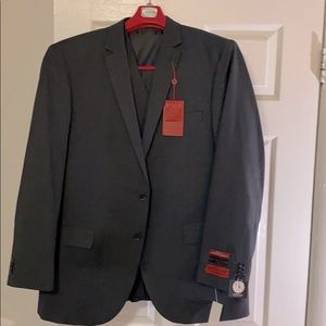 Brand New Men’s Charcoal Grey 3pc Suit